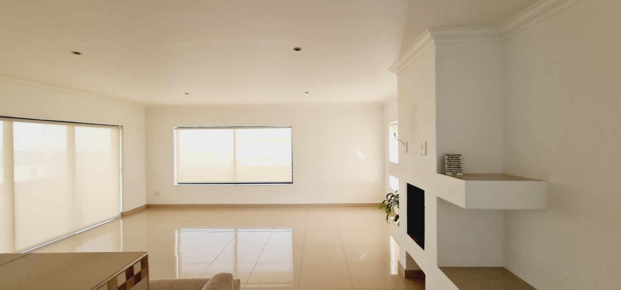 5 Bedroom Property for Sale in Baronetcy Estate Western Cape